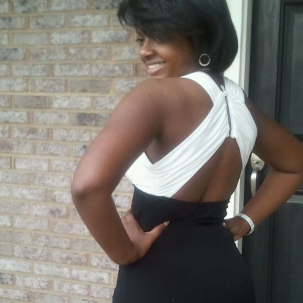 Meet your Posher, Cynthia